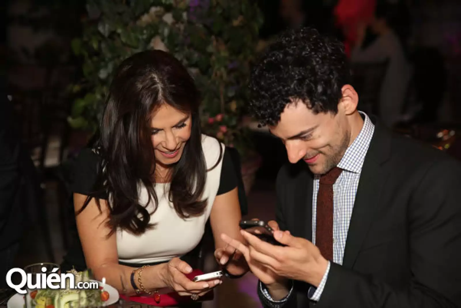 Rebeca Jones,Luis Gerardo Méndez