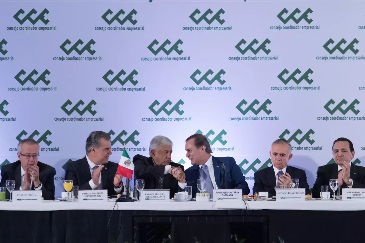 AMLO_CCE-8 (1).jpg