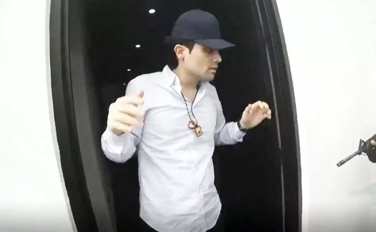 EU ofrece recompensa de 5 mdd por hijos del 'Chapo' Guzmán (Imagen de Ovidio Guzmán el día que fue detenido por el Ejército para después ser liberado)