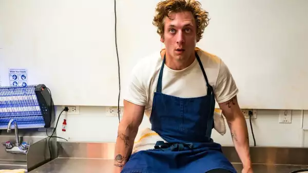 the-bear-jeremy-allen-white-1662213100.jpg