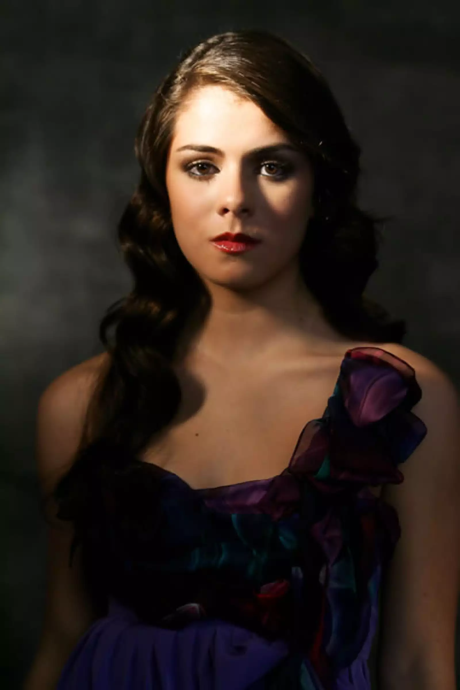 En 2011 la primogénita de Peña Nieto fue una de Las niñas más guapas de Quién. En Quién.com se realizó una votación para que los usuarios eligieran a su preferida y una de las más votadas fue ella.