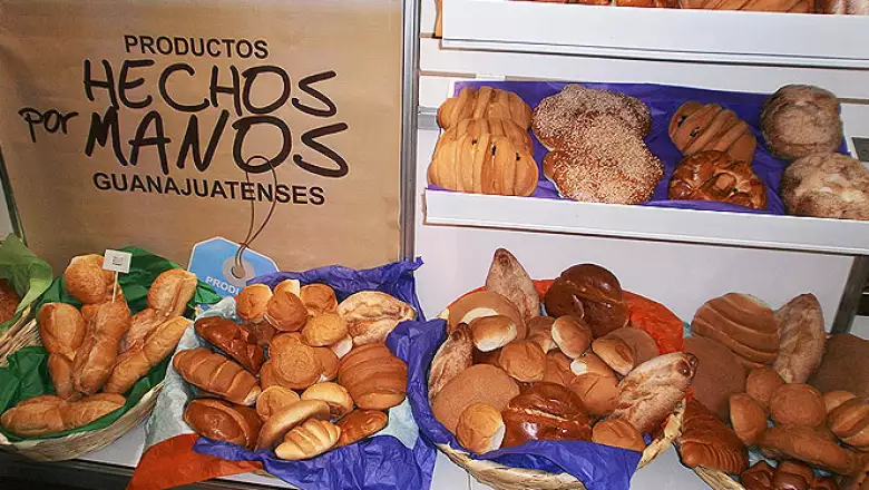 La industria la integran cerca de 40 mil empresas que a su vez generan 400 mil empleos.