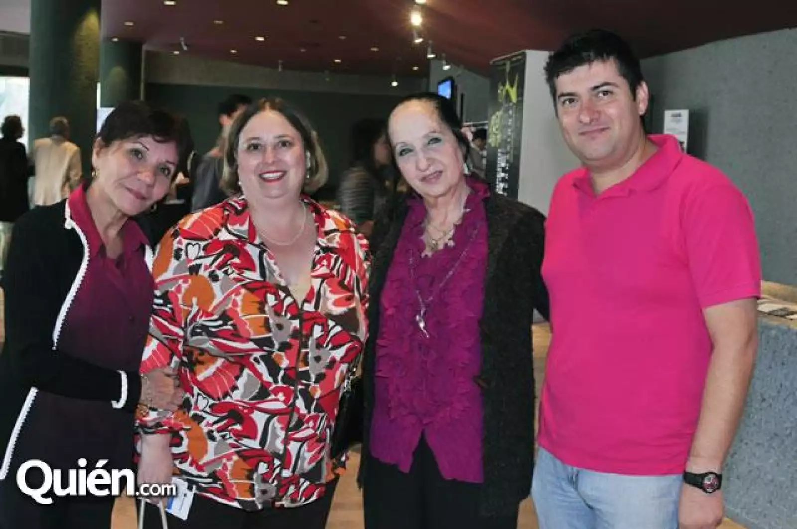 Mirta Hermida,Angélica Kane,Ramona Sada y Alejandro Jauregui