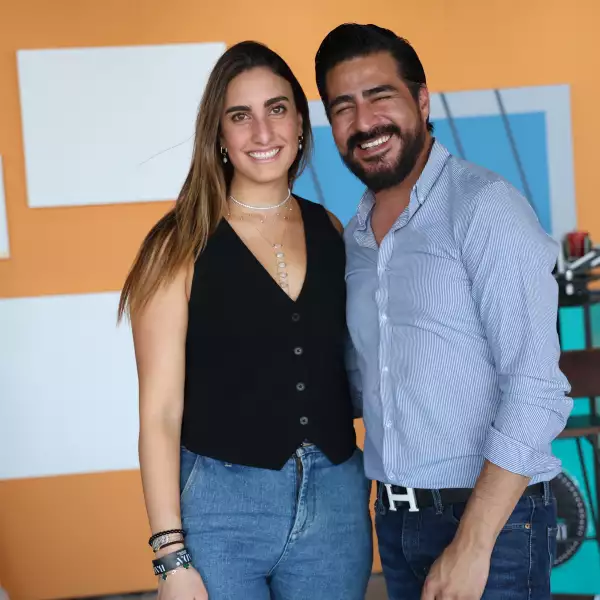 Nathaly Saba y Eddie Jaimes