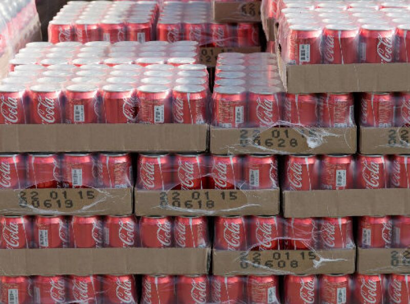 latas de Coca-Cola