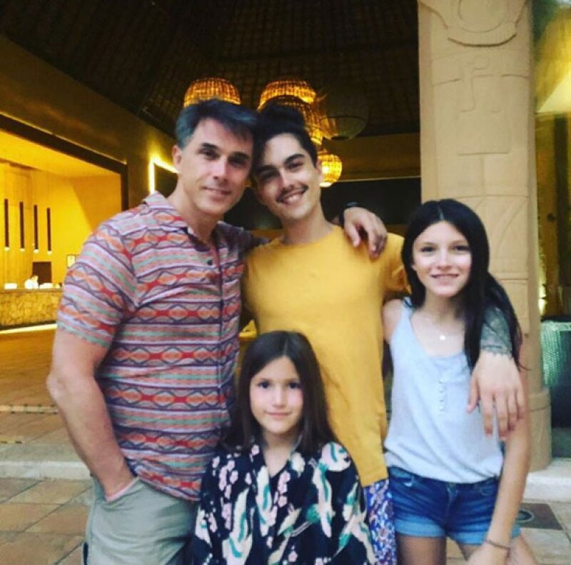 Fotos Asi Fue La Reconciliacion De Sergio Mayer Mori Y Su Papa He has a daughter named mila with brazilian model. de sergio mayer mori