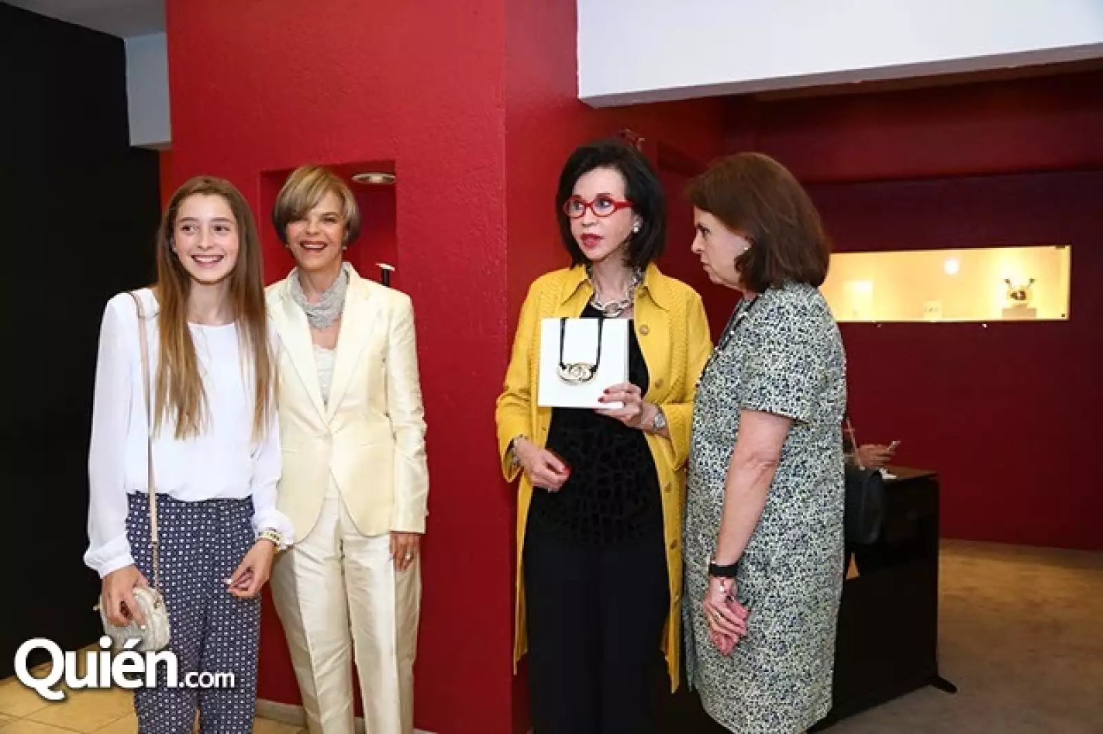 Ximena Aveleyra,Ana Luisa Lerdo de Tejada,Pepita Serrano y Carmen Strobl