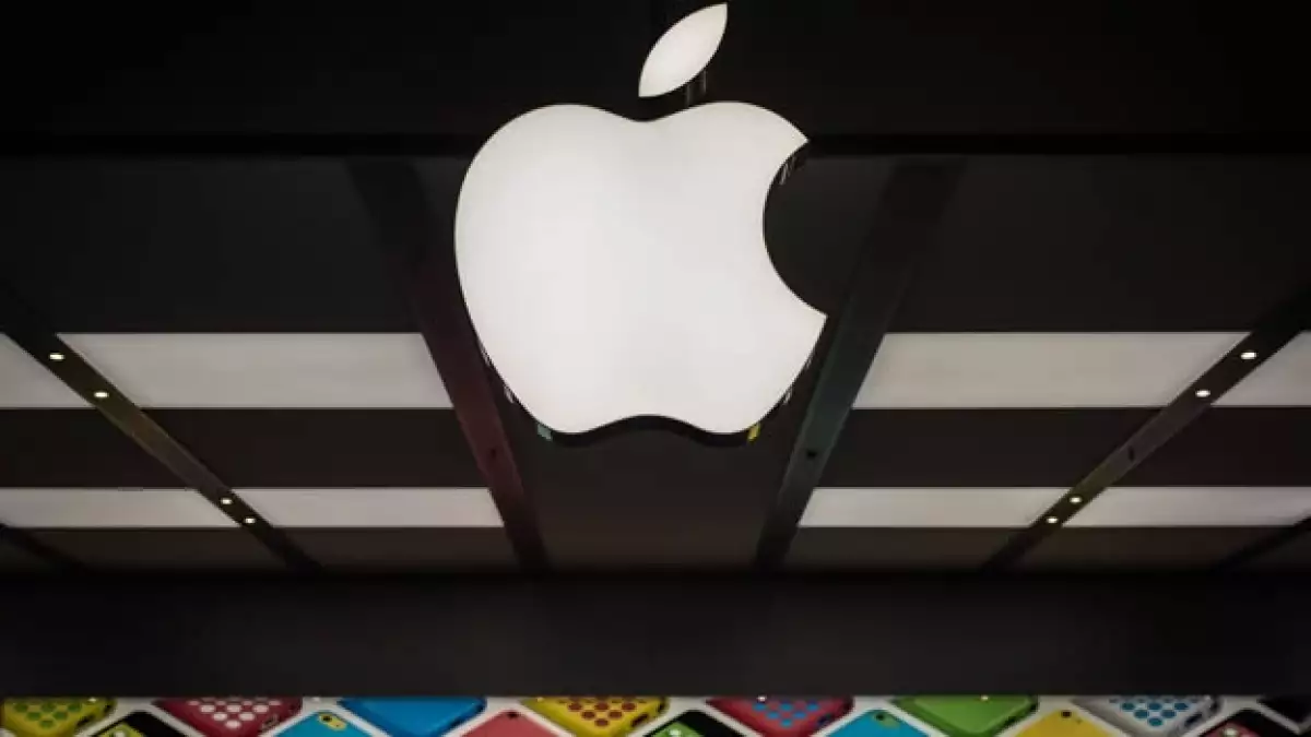 logotipo de apple en una tienda