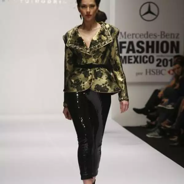 Desfile Alberto Rodríguez
