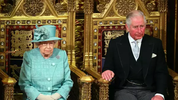 Isabel II y Carlos III