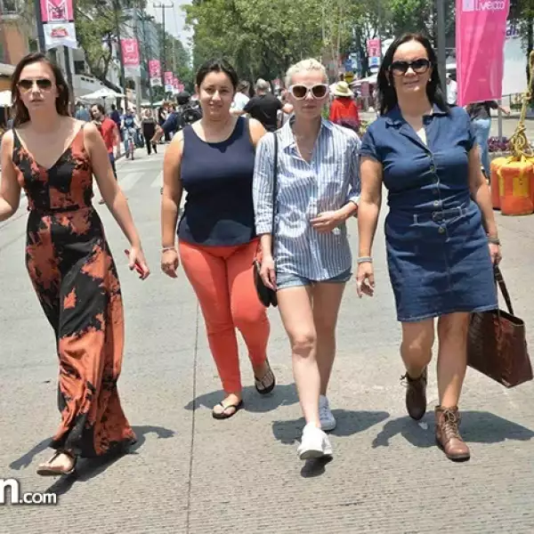 Julie Swanson,Xue Franco,Olenka Piotrawska y Carolina Swanson.