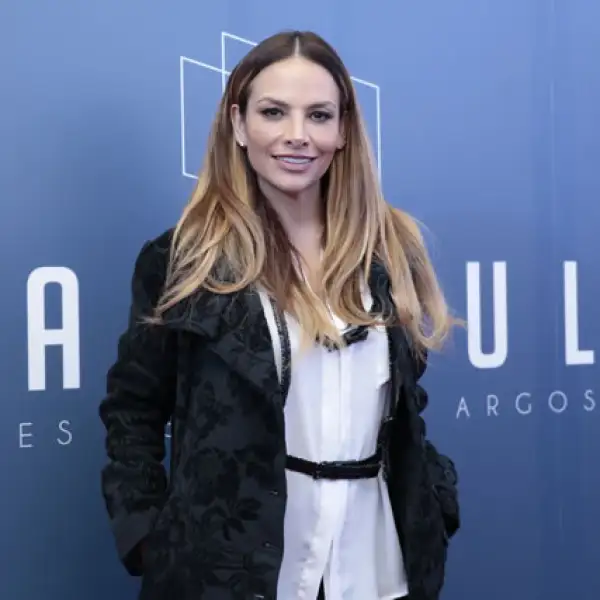 Fabiola Campomanes.