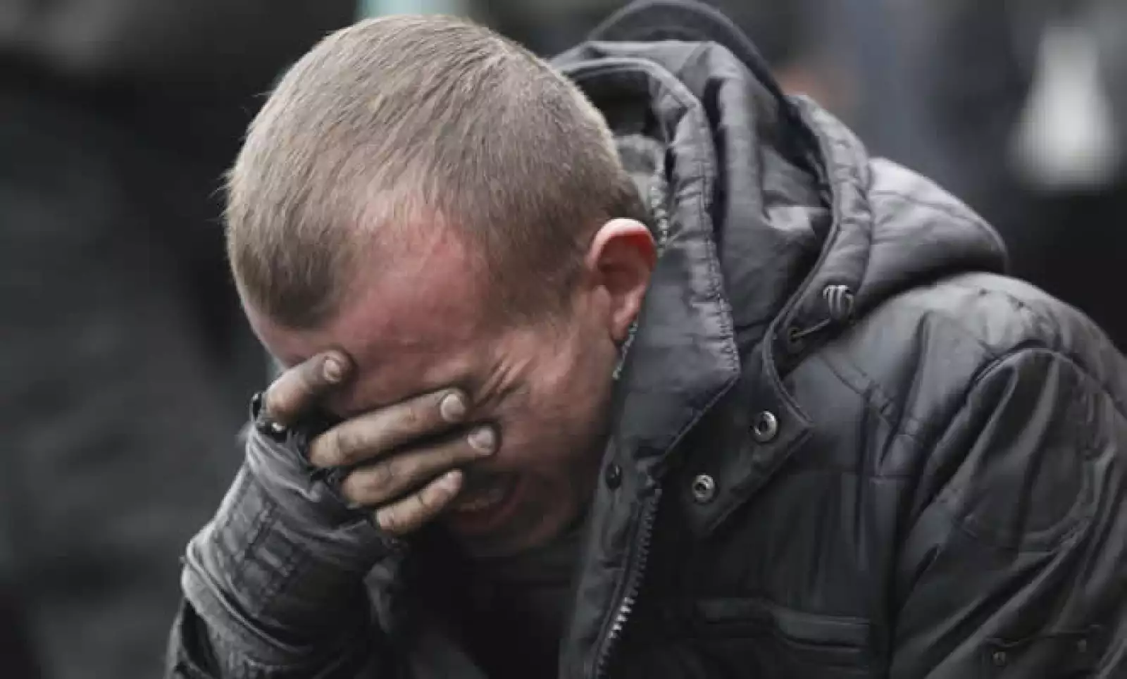 Los choques del jueves, en los que ambas partes usaron armas de fuego, traumó a muchos ucranianos, cuya Revolución Naranja de 2004-05 por la democracia fue mayormente pacífica.