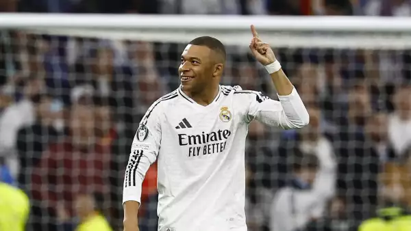 “Mbappé puede llegar al nivel de Cristiano Ronaldo”, dice Ancelotti