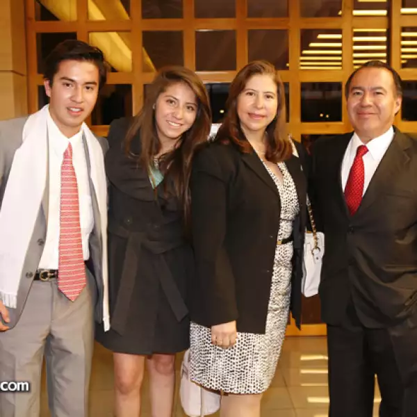Carlos Cruz,Montserrat Cruz,Irma Priego,Carlos Cruz