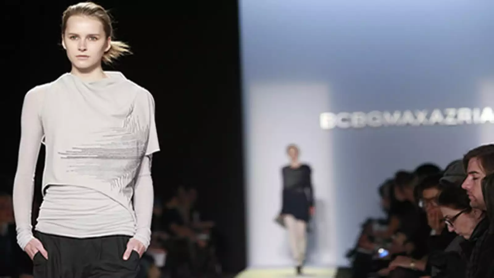 pasarela bcbg azria en la semana de la moda de ny