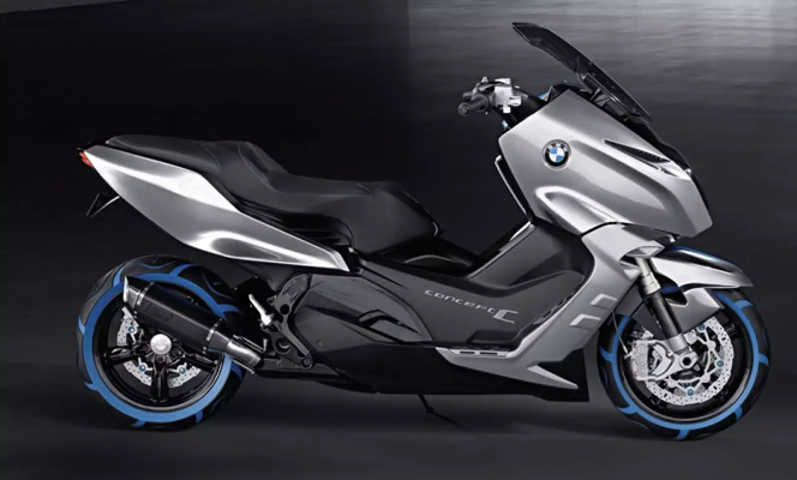 La empresa comentó que también desarrollarán una versión totalmente eléctrica.