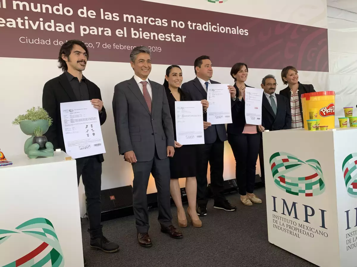 El IMPI entrega títulos de marcas no tradicionales