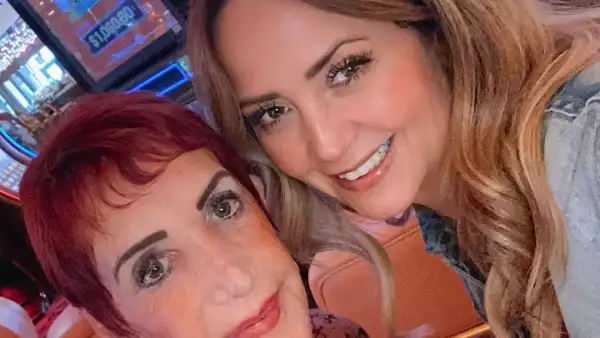 andrea-legarreta-mama-isabel-martinez.jpg