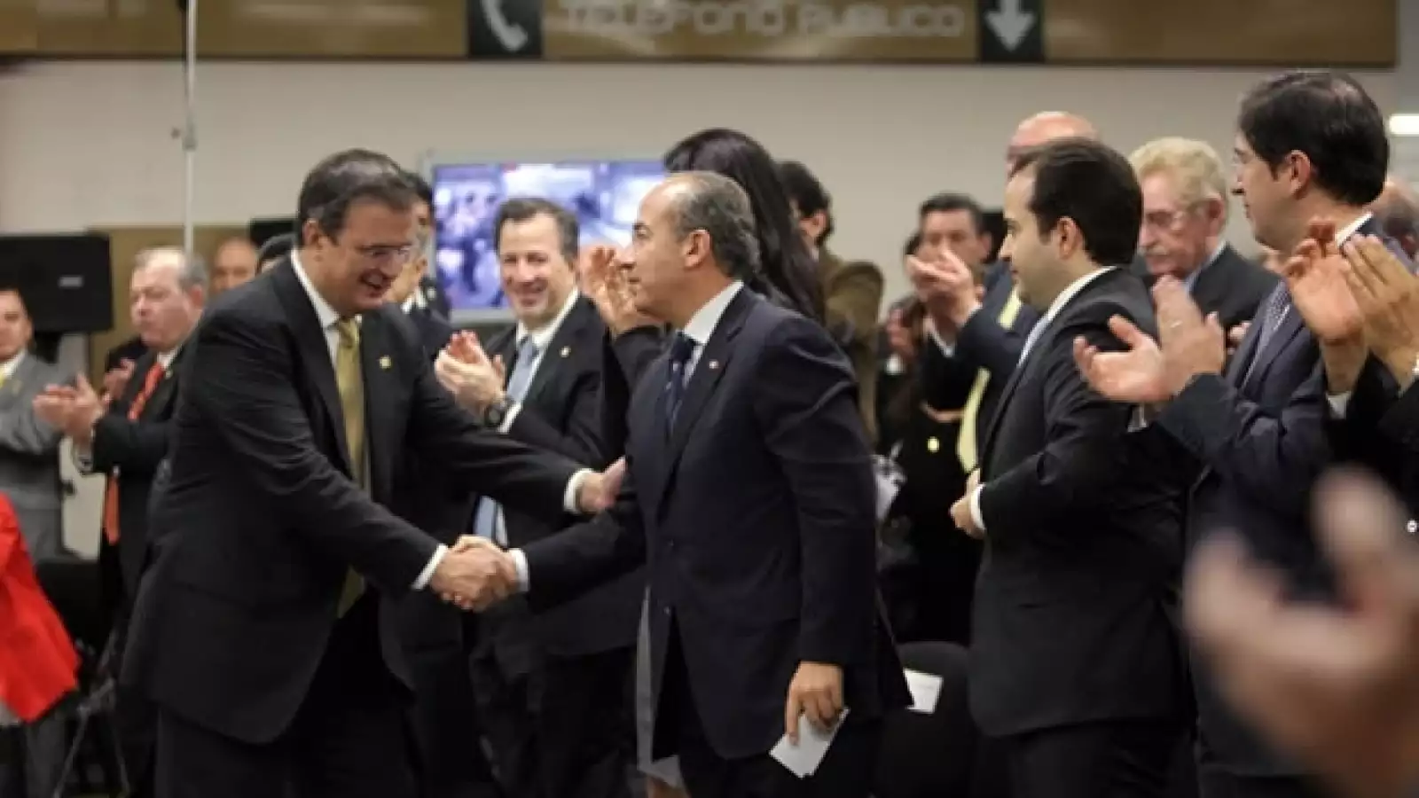 ebrard_calderon_metro