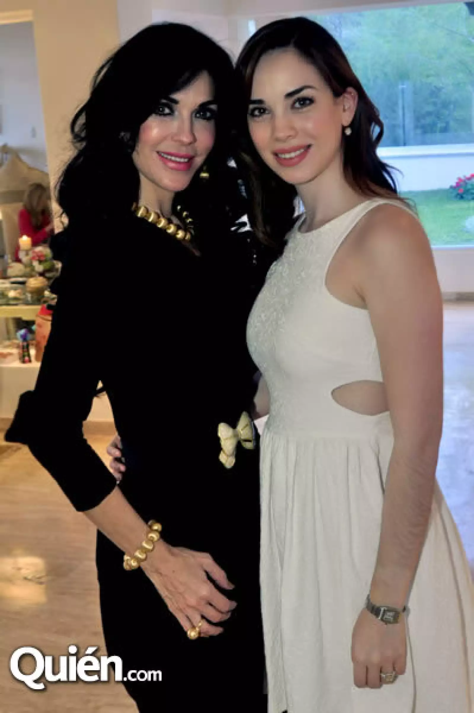 Martha de Ruíz y Priscila Ruíz