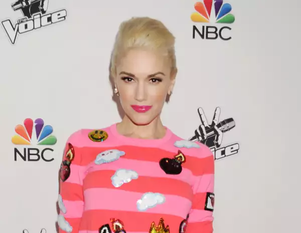 La cantante espera sorprender a la audiencia haciendo un video musical en vivo.