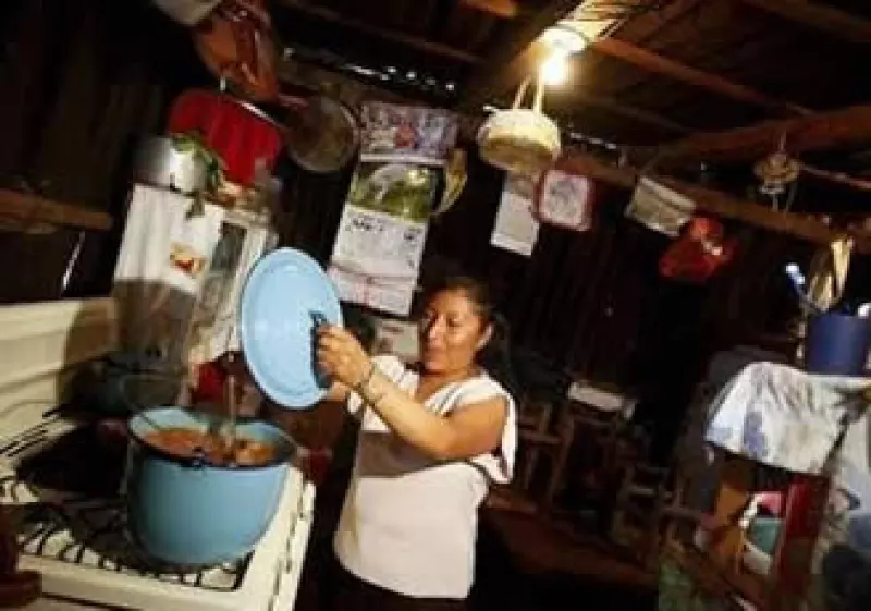 El número de pobres se expandirá a 34.1% de la población en AL. (Foto: Reuters)