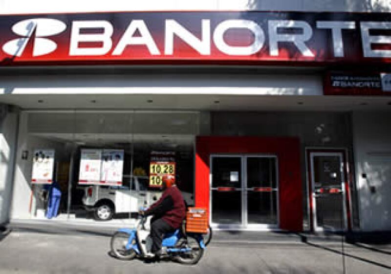Banorte gana terreno dentro del sistema bancario mexicano. (Archivo)