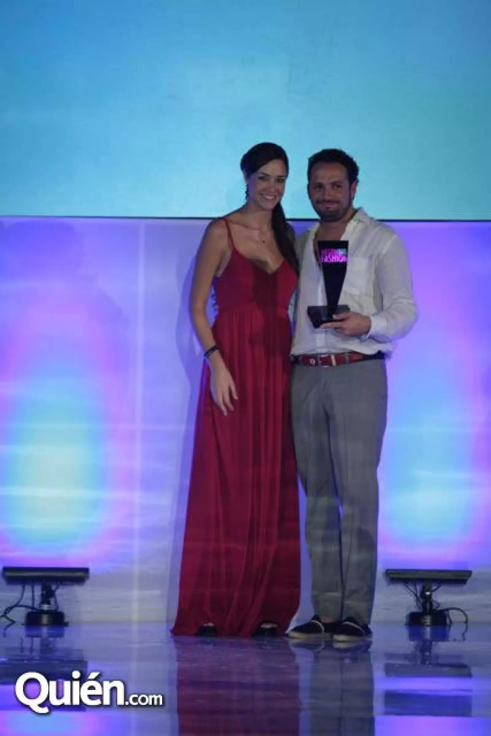 Dafne Molina,Victor Gonzalez