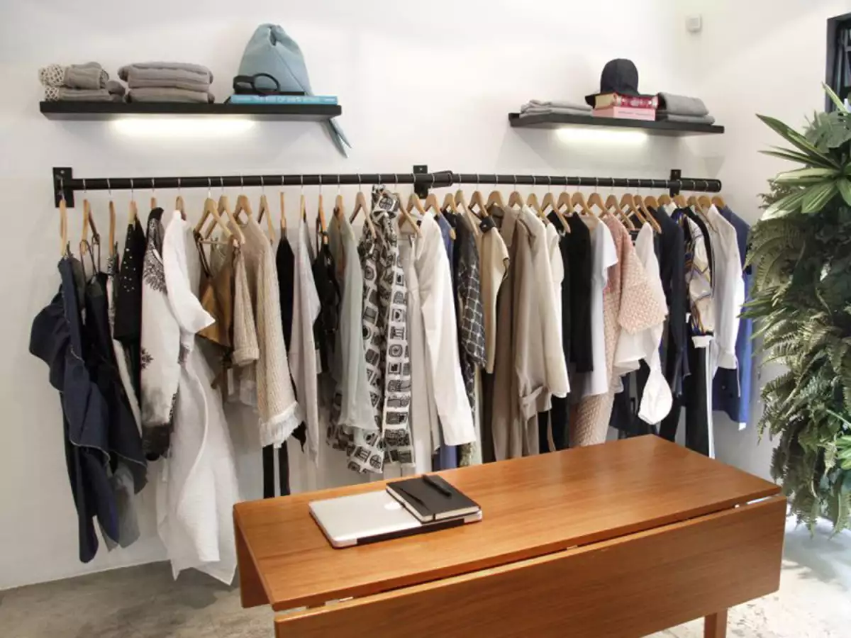 The Feather Head de Sharon Drijanski 