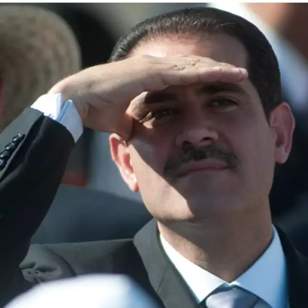 el gobernador de sonora estuvo presente en la bienvenida del papa