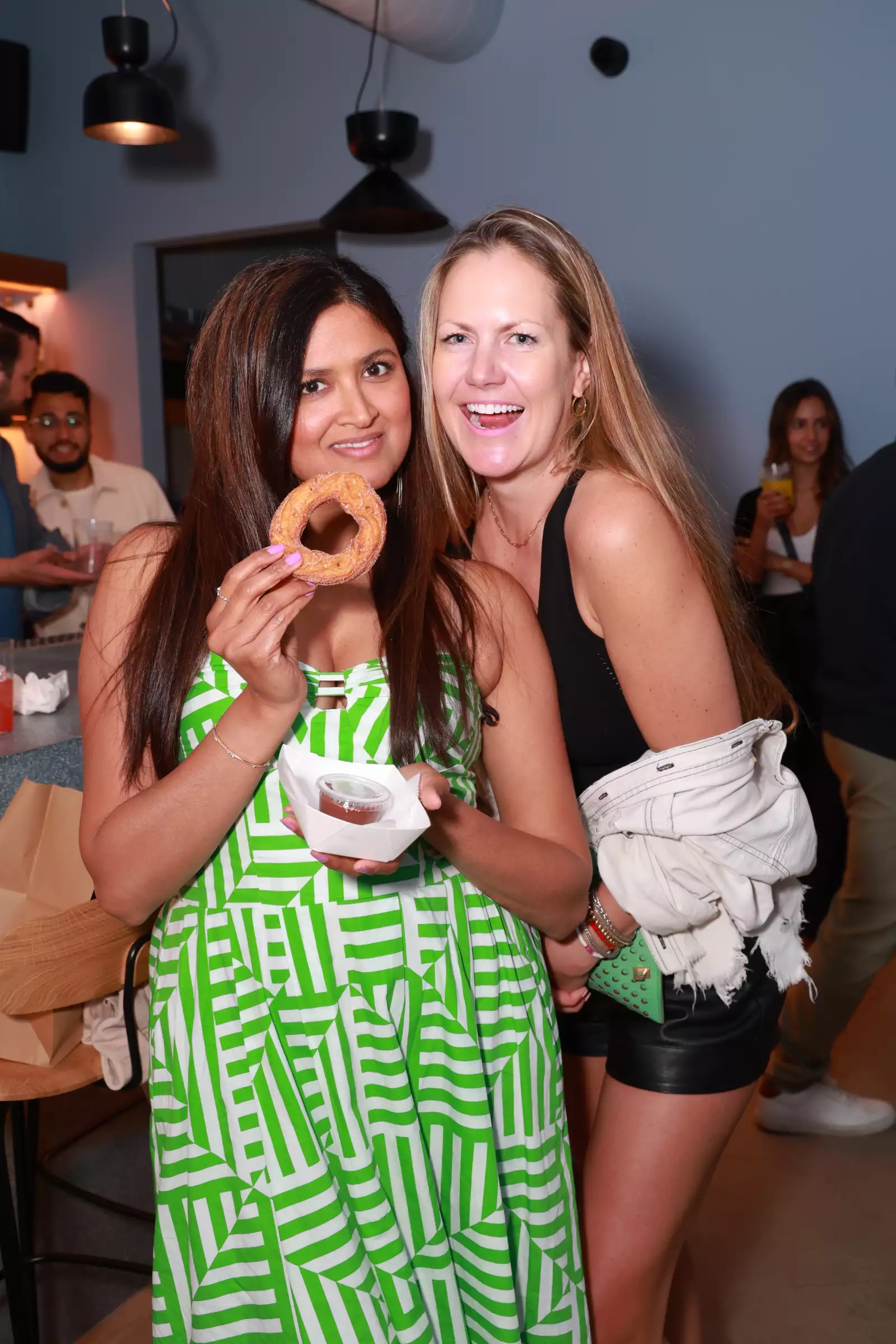 Hindi Jaír y Kristin Shenk 