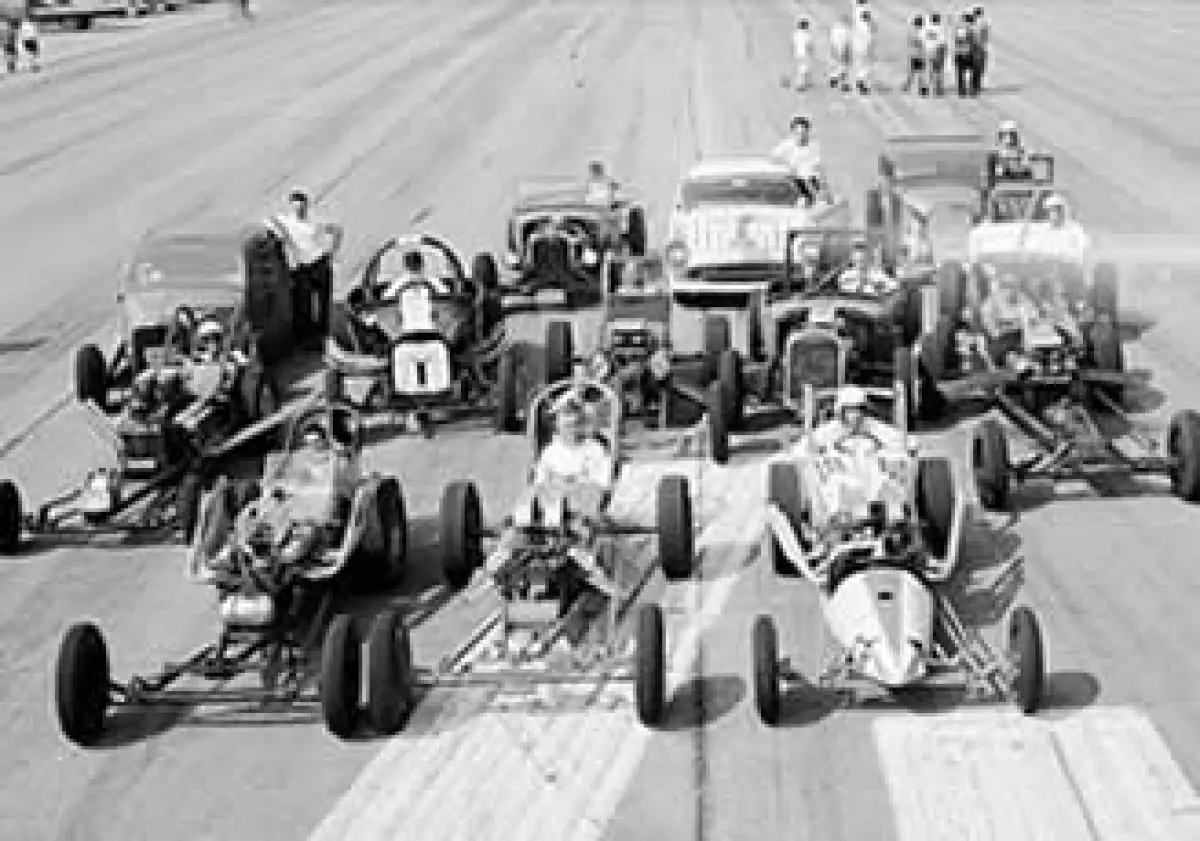 El primer evento nacional de la NHRA en Estados Unidos se celebró en 1955, en Great Bend, Kansas. (Foto: Cortesía Fortune)