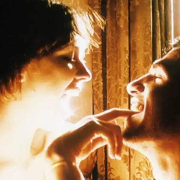 Música en vivo y sexo son los ingredientes de 9 Songs, una polémica cinta de 2004.