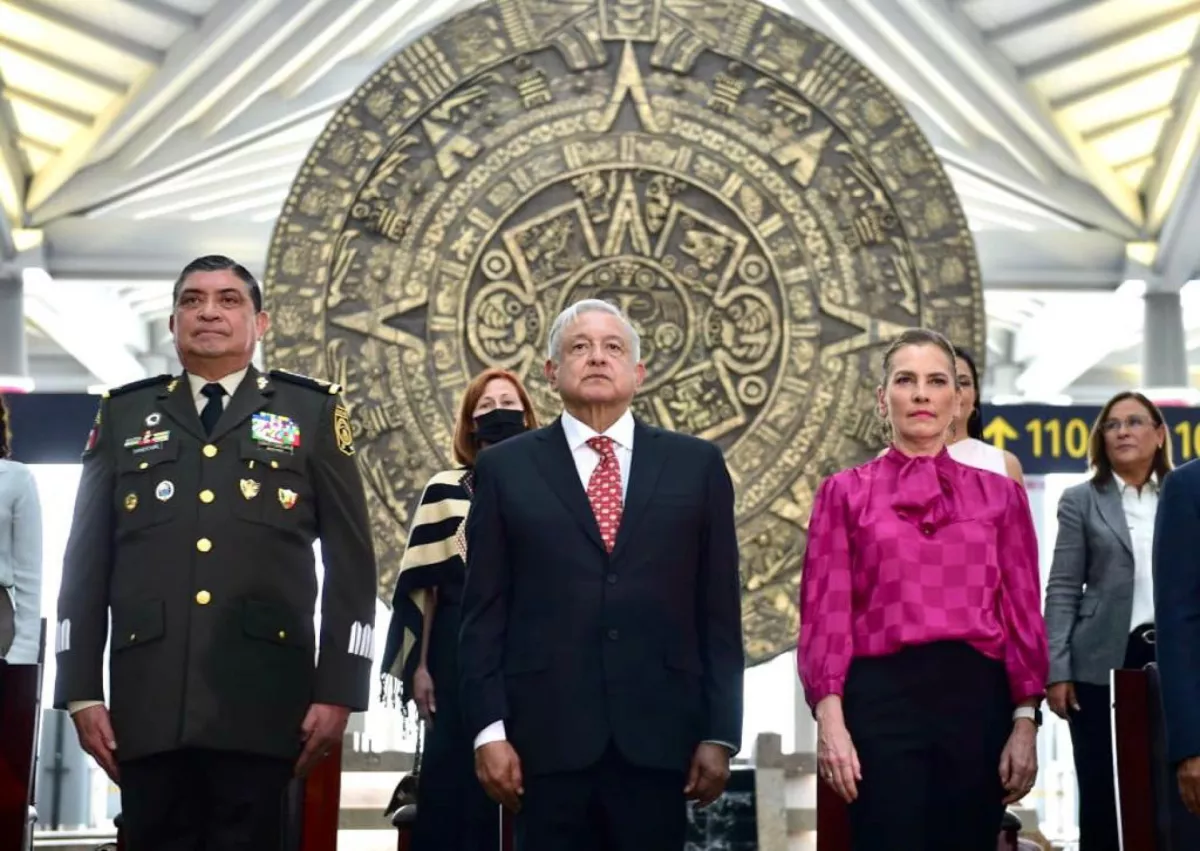 AMLO Torre de Control-5.jpg