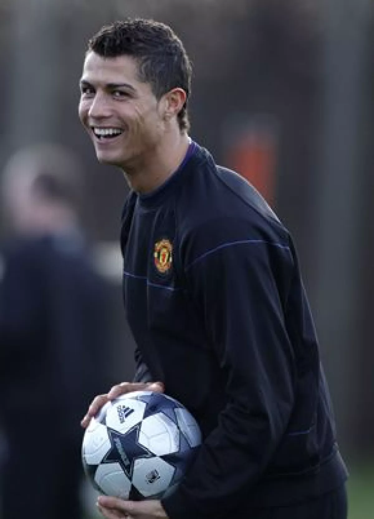 De esta manera, el delantero del Manchester United es el tercer jugador portugués que logra tal distinción junto con Eusebio en 1965 y Luis Figo en el 2000.