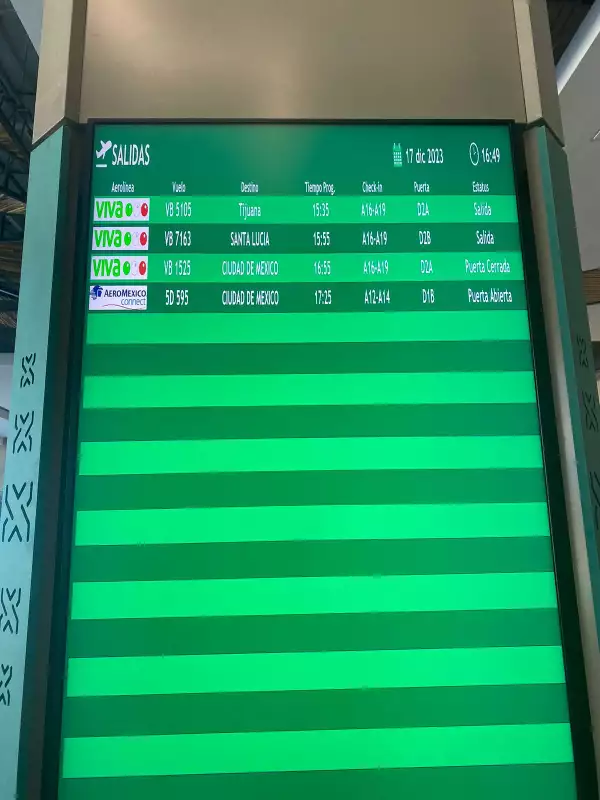 pantalla-vuelos-nuevo-aeropuerto-de-tulum