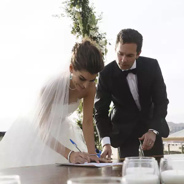 ¡Es oficial! Alejandro y Bárbara son marido y mujer.