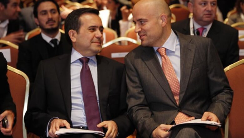 El secretario de Economía, Ildefonso Guajardo (derecha) y Manuel Rivera, CEO de Grupo Expansión (izquierda) inauguran el Foro Expansión Emprendedores 2013.