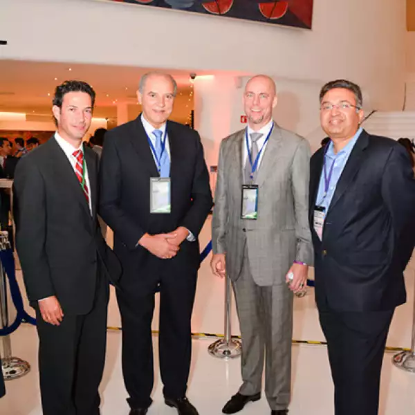 Lorenzo Orozco,José Sabater,Key Tailor y Vismal Gupta.