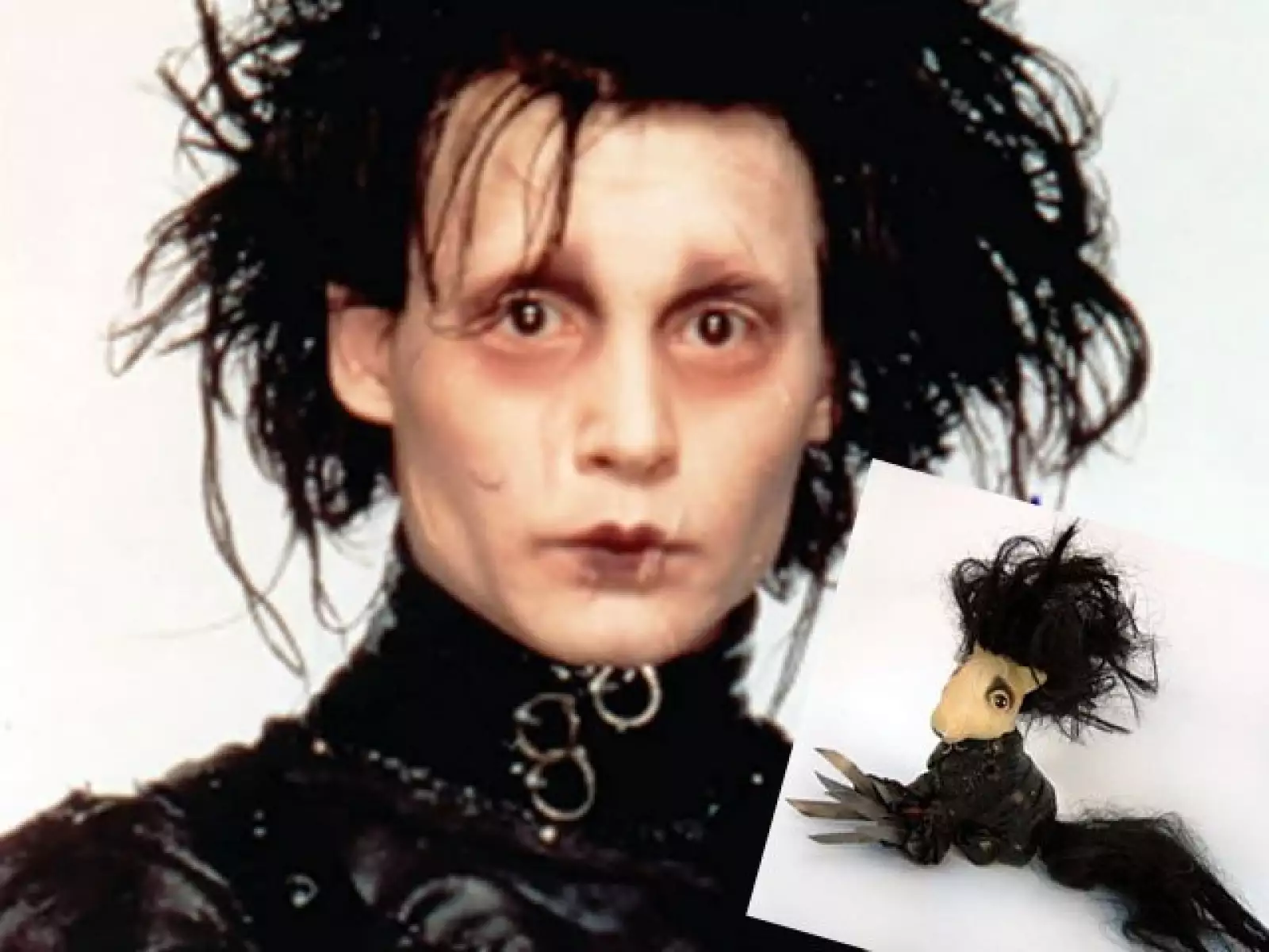 EDWARD SCISSORHANDS. Personaje interpretado por Johhny Depp en la película del  mismo nombre, la cual se estrenó en 1990.