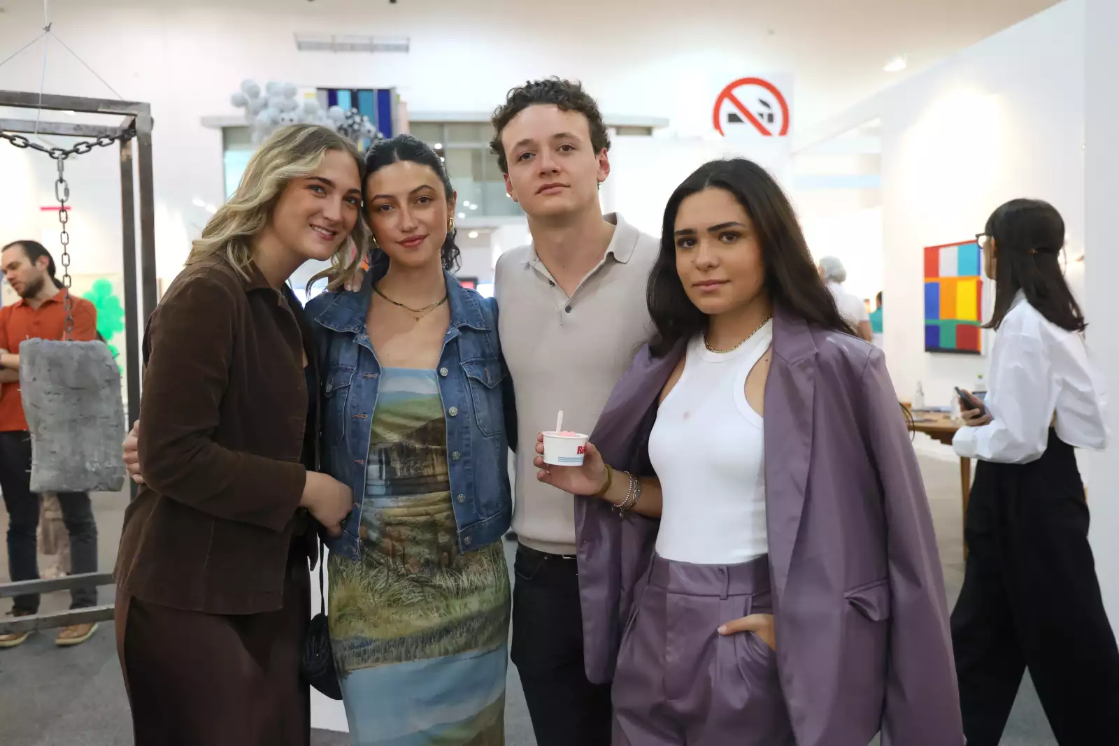 Paola Rodríguez , Valentina Rosas, Enrique Reyes Retana y Valen