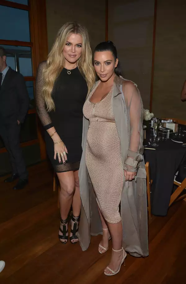 Khloé y Kim Kardashian
