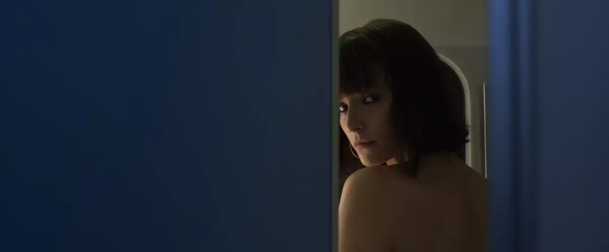 Life and Style Losing Alice 5.jpg