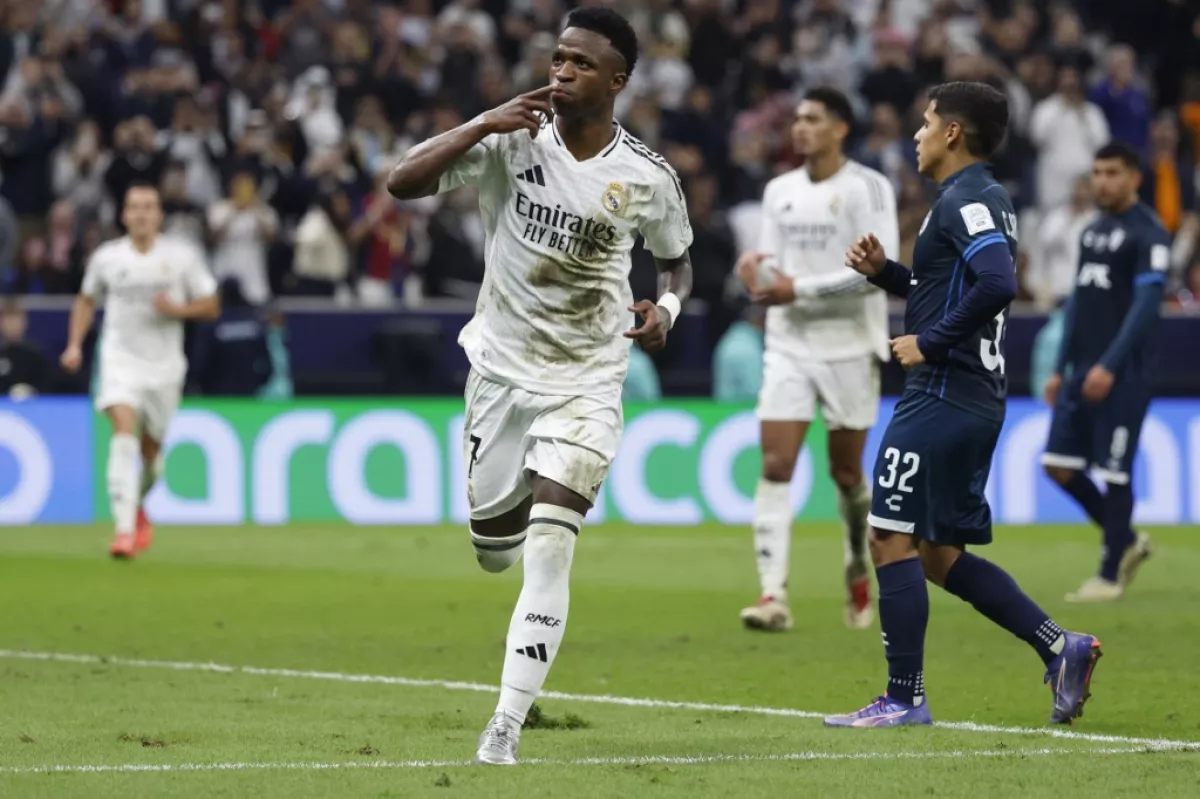 Foto de Vinicius Junior celebrando un gol en la final de la Copa Intercontinental contra el Pachuca.