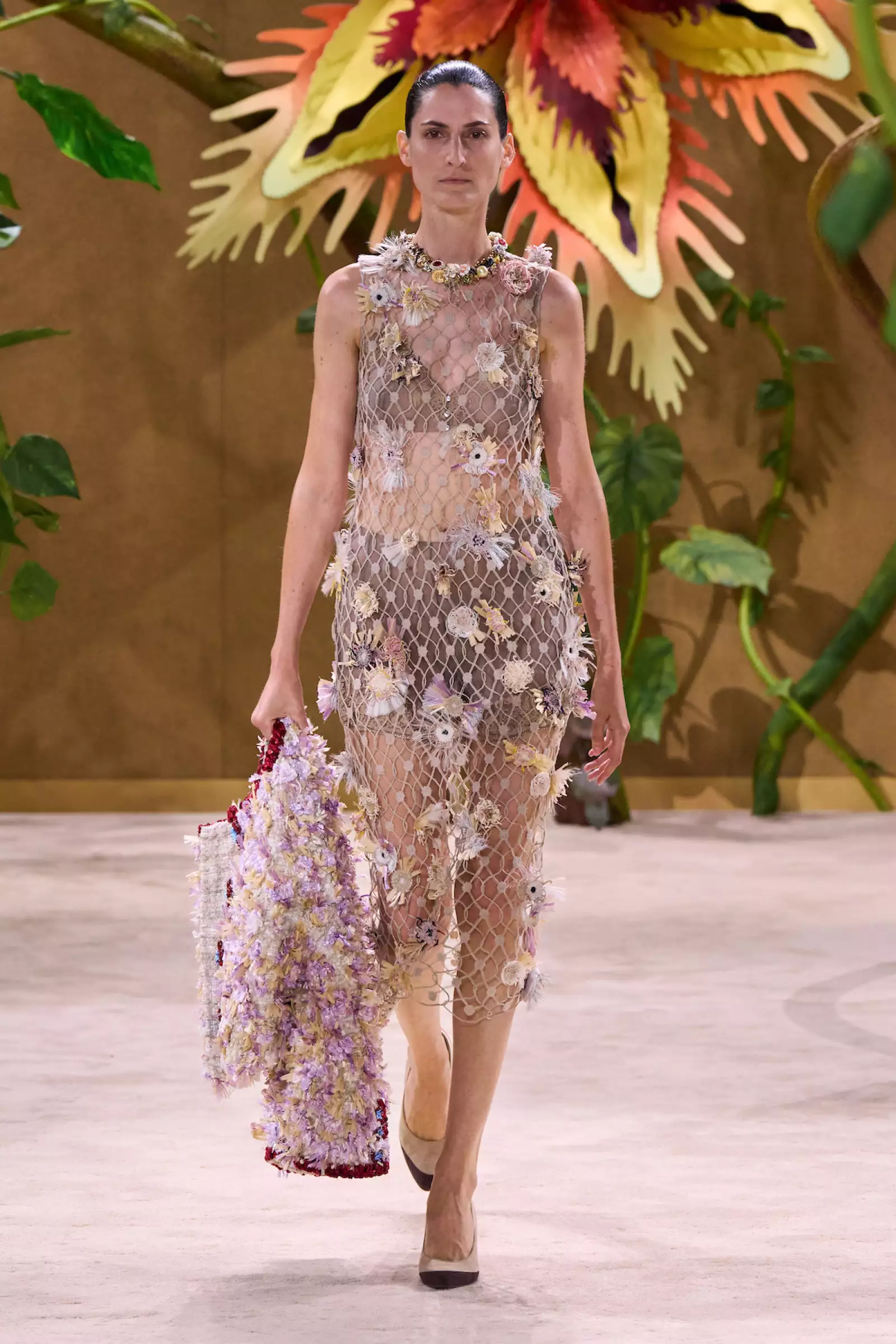 Chanel HC F26 027.jpg