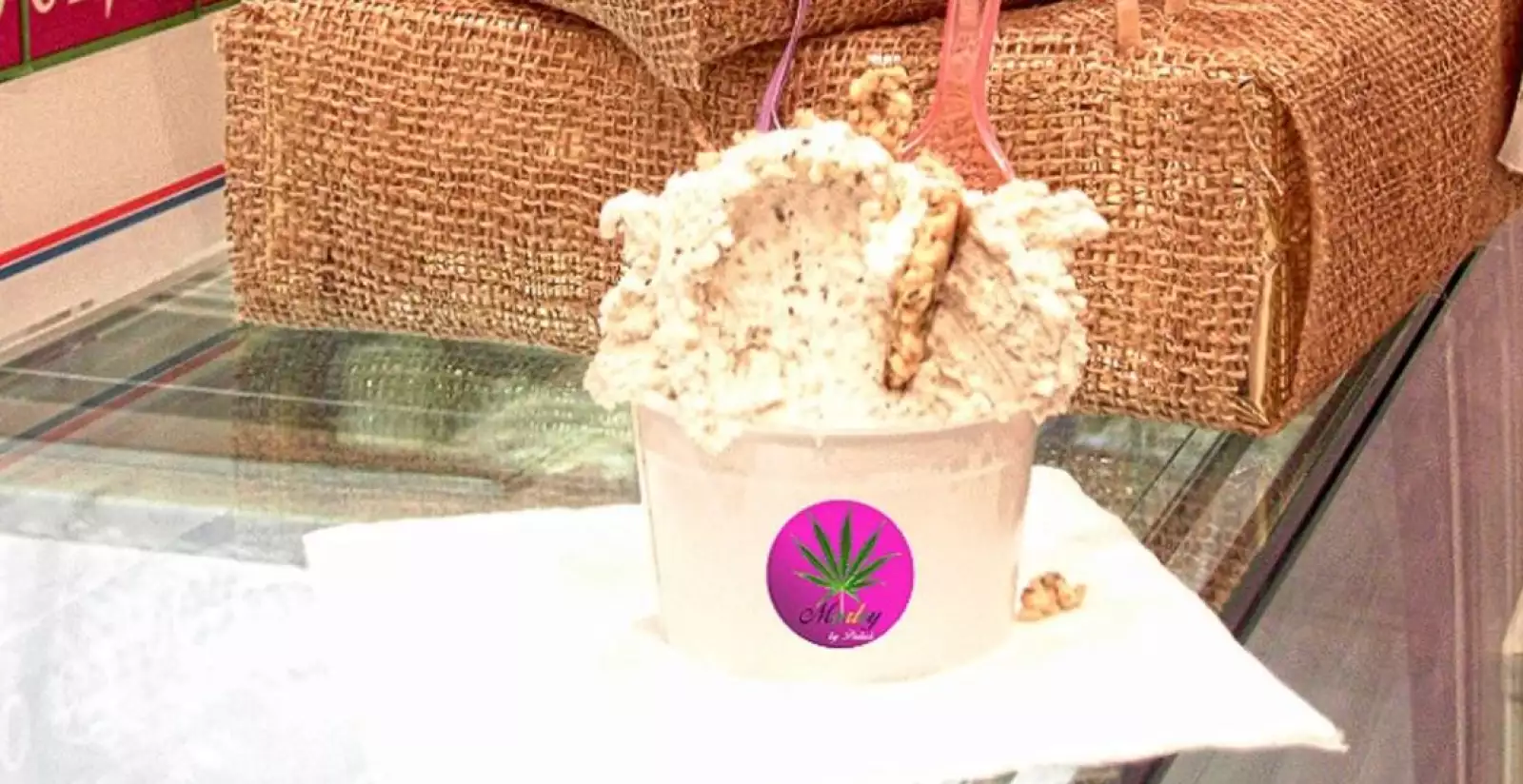 Helado de cannabis
