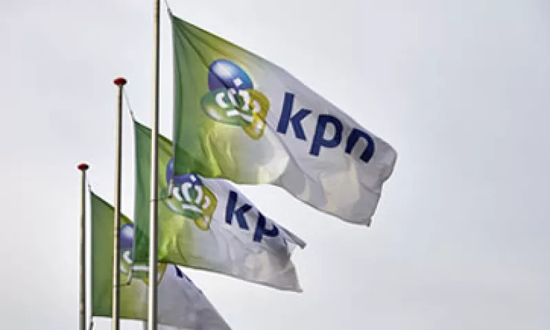 América Móvil decidió no seguir adelante con su oferta ante el bloqueo que impuso una fundación al interior de KPN. (Foto: Reuters)
