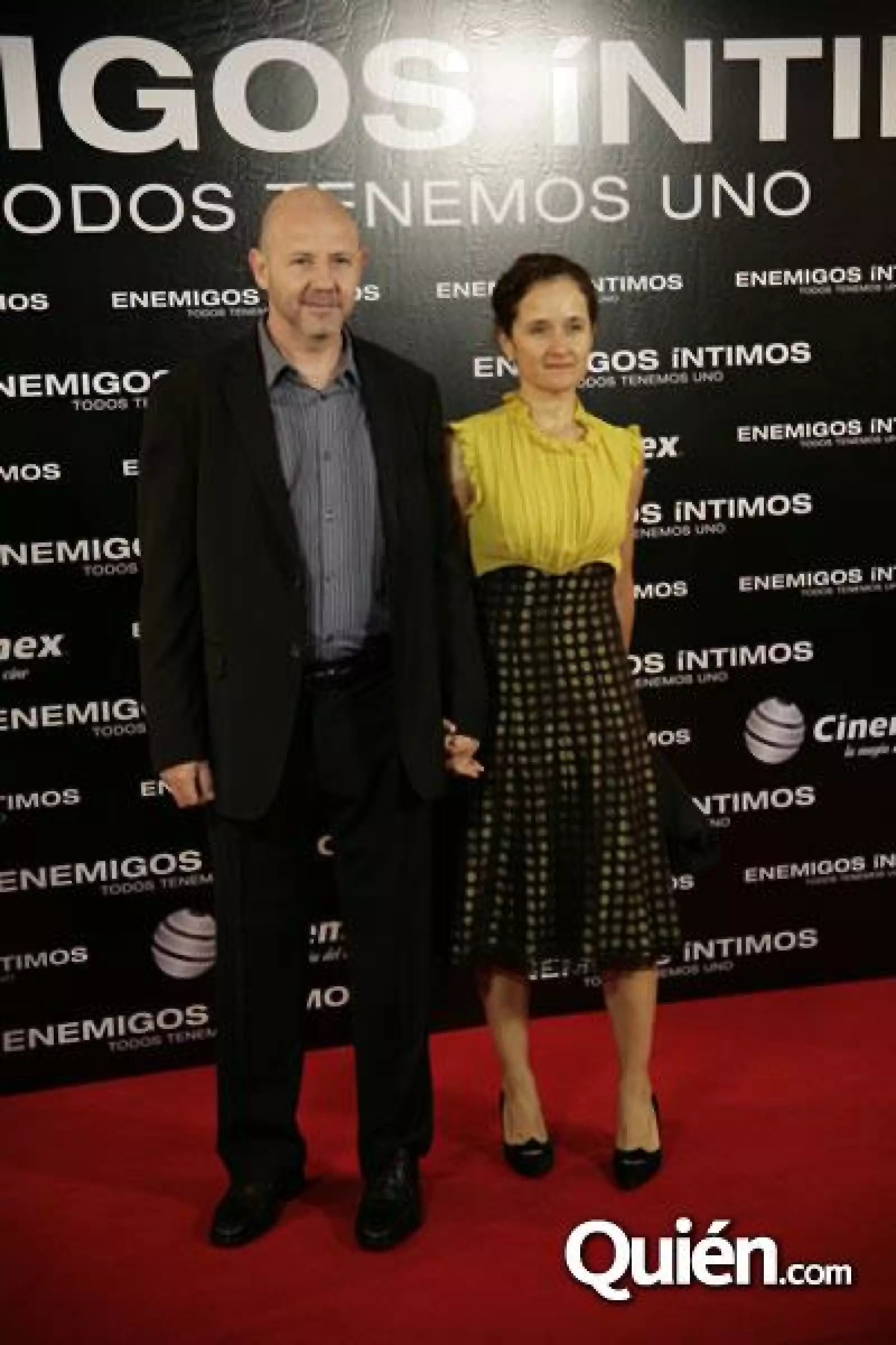 Presentación de Enemigos Íntimos