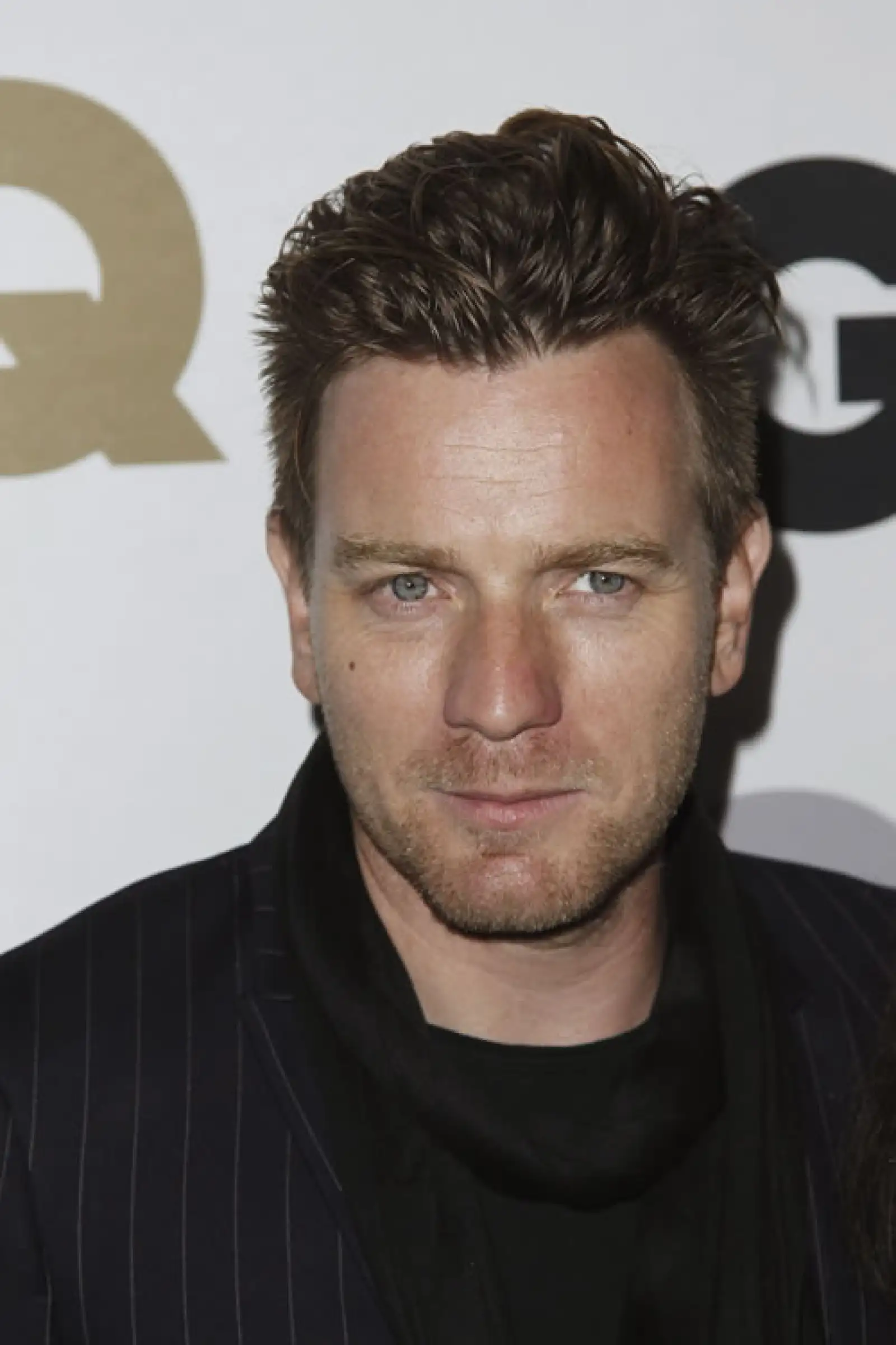 Evan Mcgregor en la premiación del Hombre del Año de GQ.